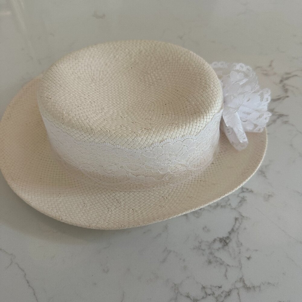 Vintage Straw Hat w/Lace Band and Rosette